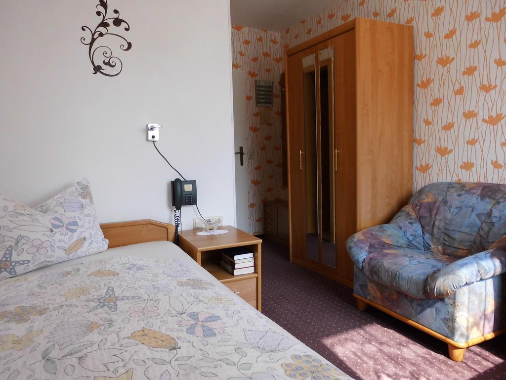 Hotel Garni Am Heuberg エシュヴェーゲ エクステリア 写真