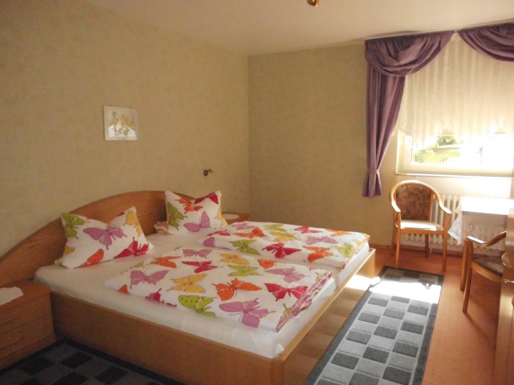 Hotel Garni Am Heuberg エシュヴェーゲ エクステリア 写真